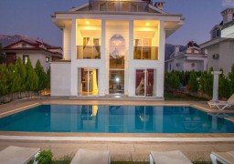 Villa Silver Yunus Villa Silver Yunus