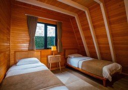 Golden Luxury Bungalow Golden Luxury Bungalow